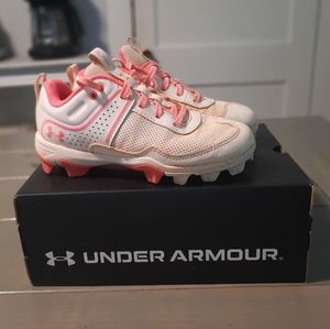 Youth girls under Armour softball cleats size 2